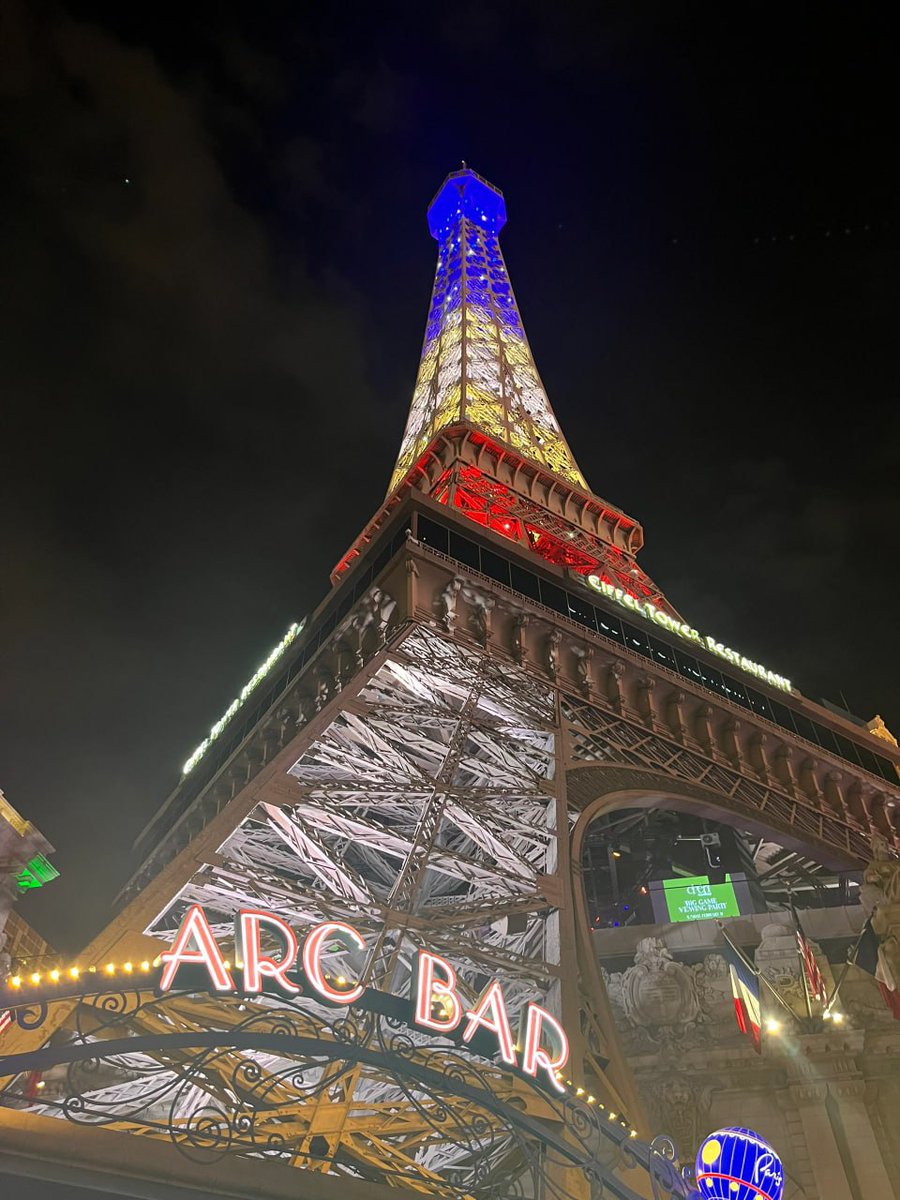 Experience the thrill of Las Vegas, the ultimate gambling city! Test your luck at the world-class casinos and immerse yourself in the excitement of Strip.
#Las Vegastour #Gambling City