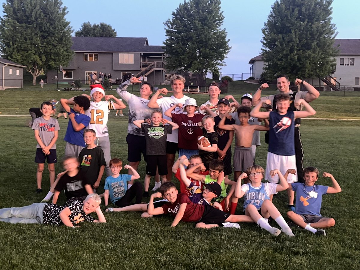 MinnehahaCounty's tweet photo. Thank you Crooks Community Days for the great company, football, and firework display! https://t.co/m6hcA4alJL