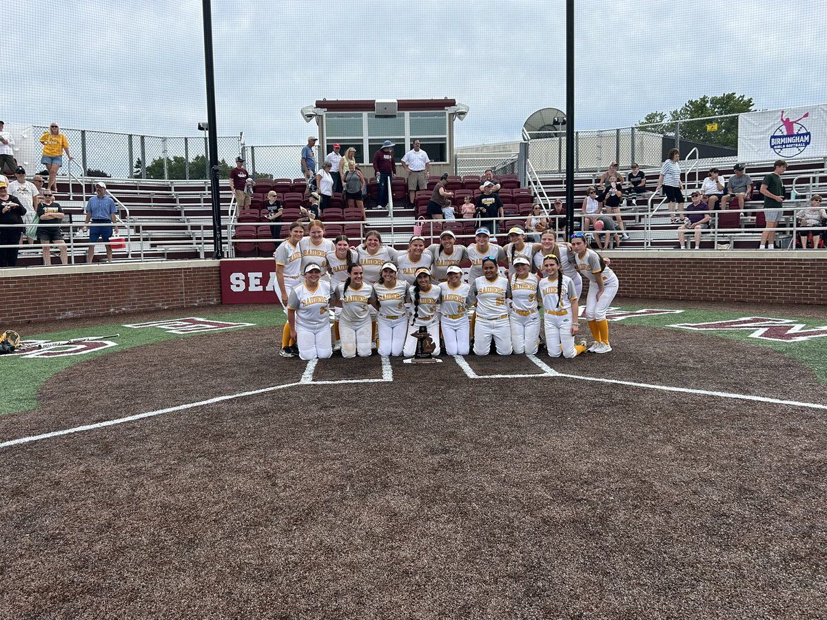 NFHSSoftball tweet media