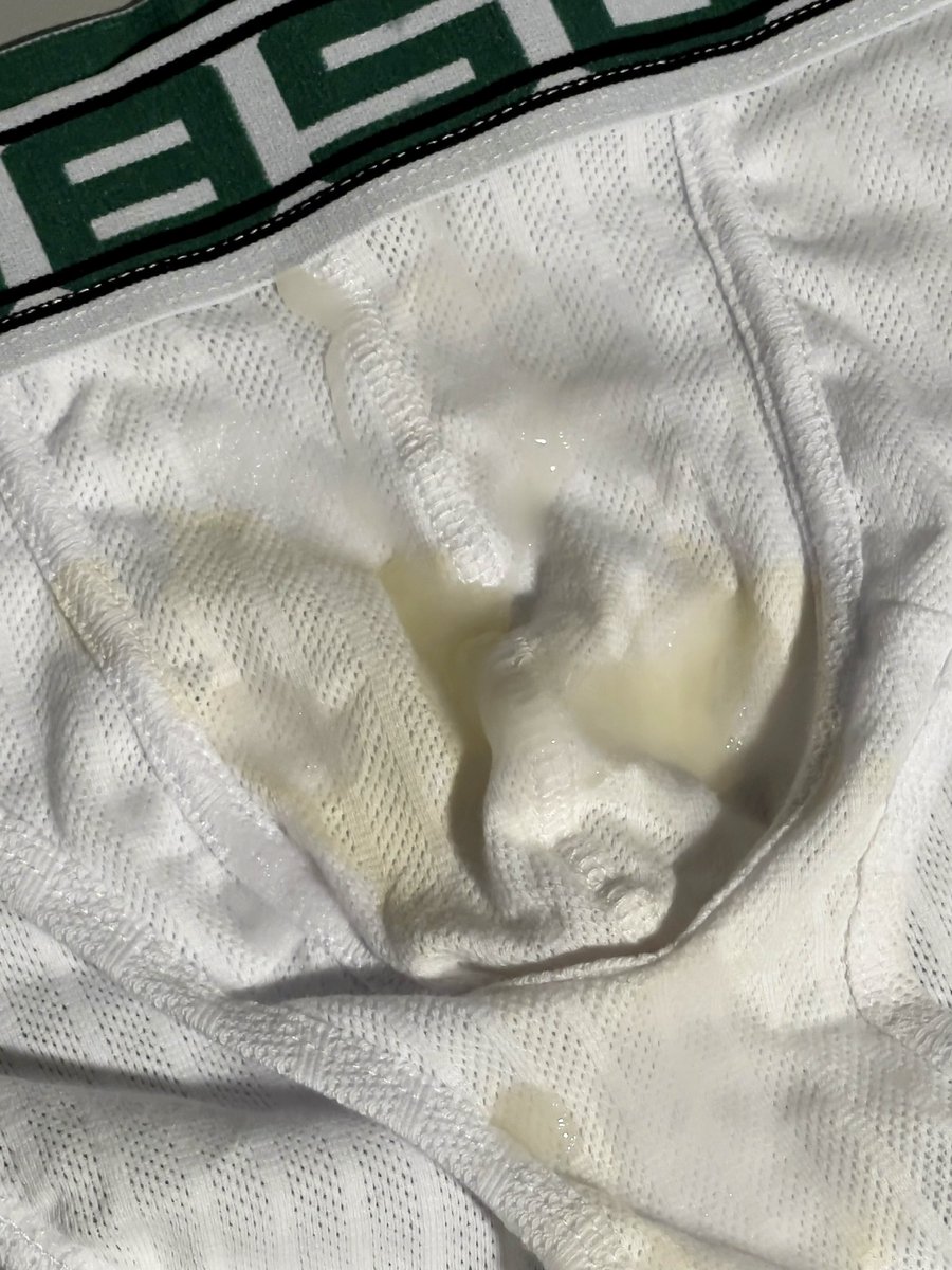 sylas_daddy's tweet photo. #原味内裤 #尿��� #精斑 #usedbrief #wornundies https://t.co/t2VB6PW4Cb