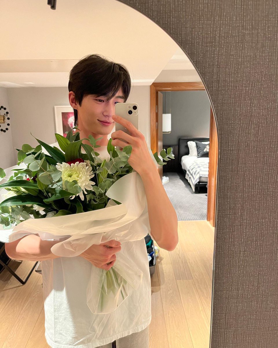 변우석 Woo Seok Byeon tweet media