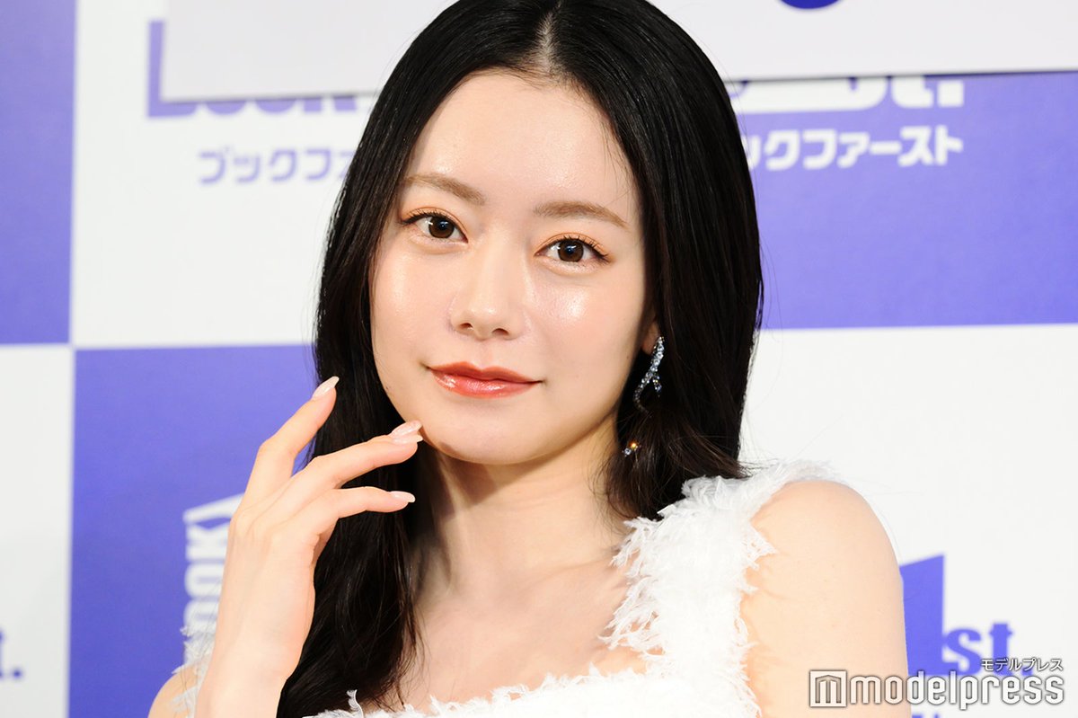 modelpress's tweet photo. なこなこカップル・なごみ
“美背中大胆披露”カット撮影秘話

人生初表紙の体作りとは💬
参考にしたモデルも明かす✨️

🔻写真・記事詳細はこちら
https://t.co/u1rsKNHnMK

#なごみ #なこなこ https://t.co/hnqc7Kk7lY