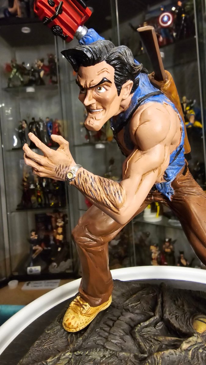 NerdsNeverSleep's tweet photo. Figure Friday 5/31/24
Hail to the KING baby! This is the amazing J Scott Campbell Ash from Army of Darkness
#horror #evildead #armyofdarkness #ash #brucecampbell #ashwilliams #horrormovies #jscottcampbell #dynamicforces #chainsaw #boomstick #hailtotheking https://t.co/jKDeqAiSs9