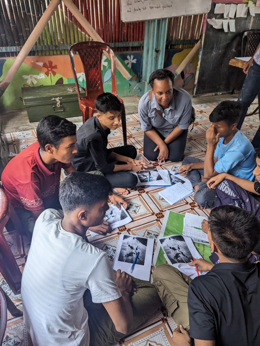 cpj_bracu's tweet photo. We were delighted to host US Embassy team members at one of our learning centres in  Camp 1-East on 30th May. The guests closely observed an LIT session and talked to the learners and facilitators to understand more about the #groundbreaking #education program. https://t.co/PPEUT9adeK
