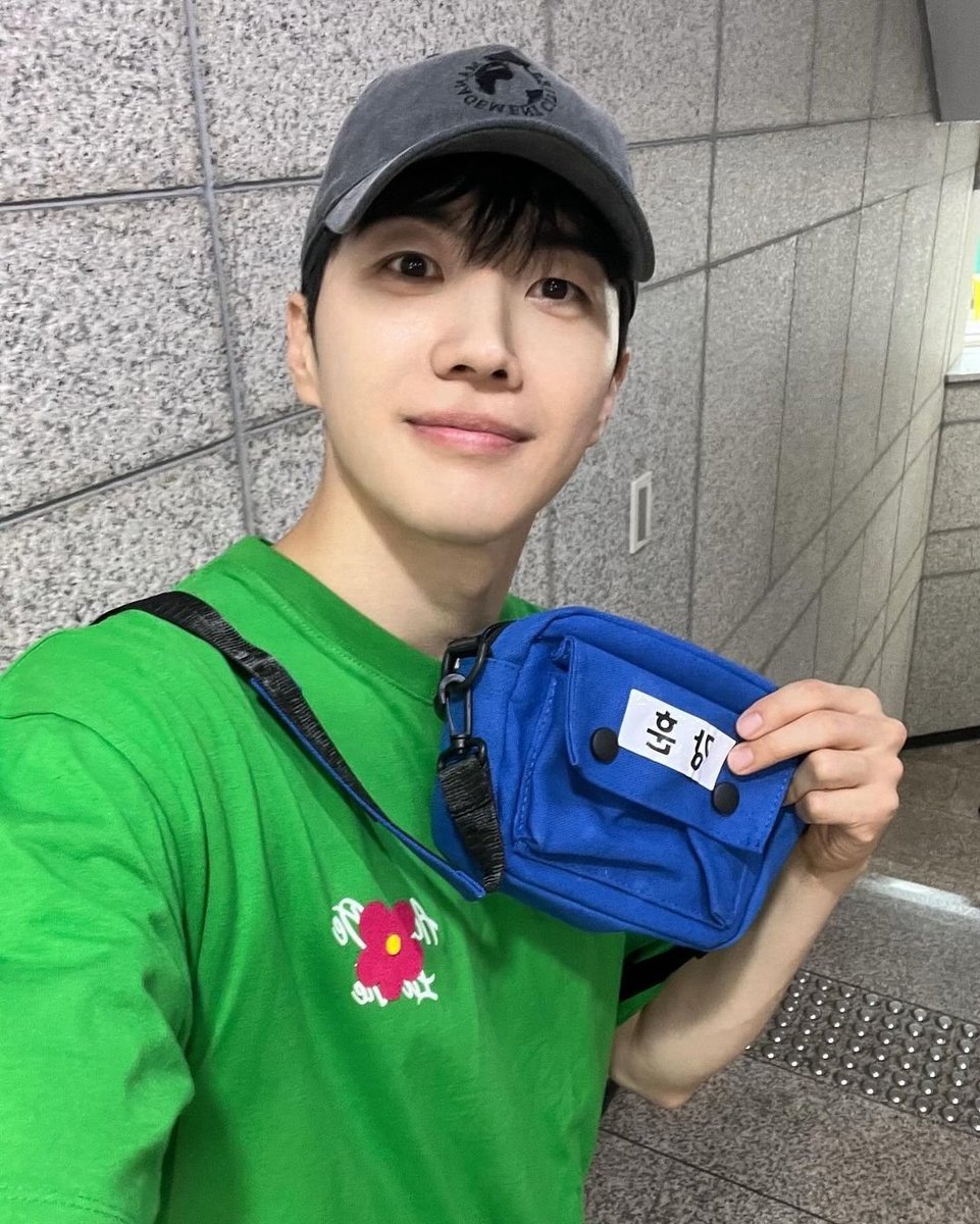kanghoonarchive's tweet photo. 📁 240602 khoonyy instagram post update
Running Man again today 🏃♂️
#KangHoon #강훈 #カンフン #姜勳
#RunnungMan #런닝맨 https://t.co/YunfSUmK9R