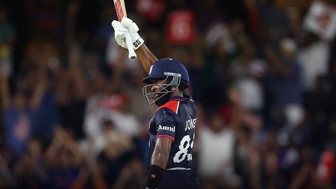 Deepsdkp's tweet photo. One hell of a knock from Aaron Jones to kick off the World Cup for USA.

94 off 40 with 10 sixes, coming in when 153 were required off 13.3 overs. Turned the momentum almost immediately and killed the game with those gigantic sixes.

#USAvCAN #T20WorldCup #T20WorldCup2024 https://t.co/L7DWpYcpjj