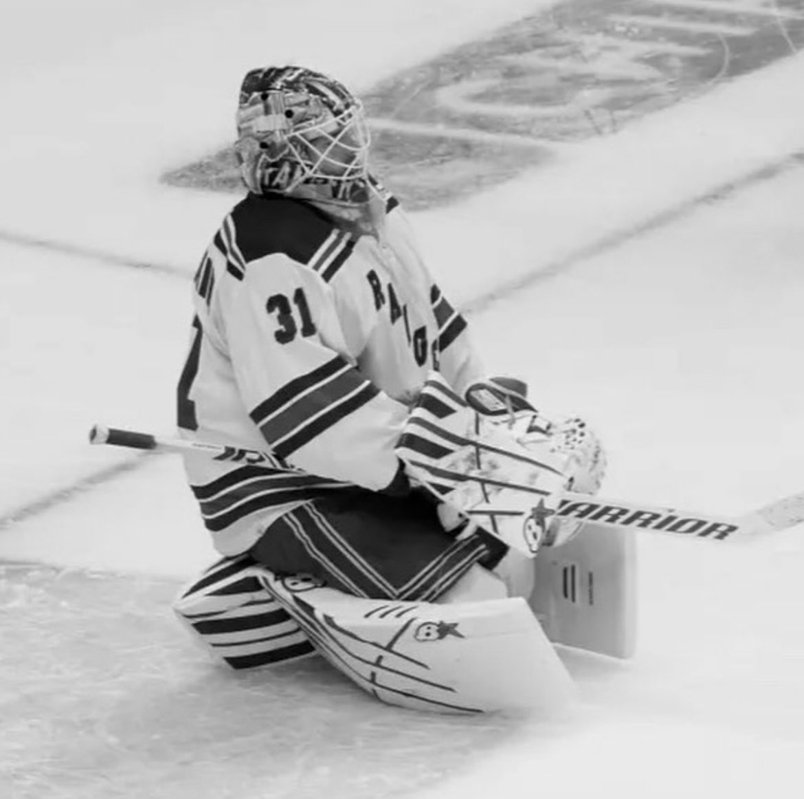 seabass91_'s tweet photo. If I had a nickel for every time I watched the Rangers take a franchise hall of fame goalie and absolutely destroyed their careers with the team in front of them, I’d have two nickels. Which isn’t a lot but it’s weird that it happened twice #NYR https://t.co/8pgVedeQar