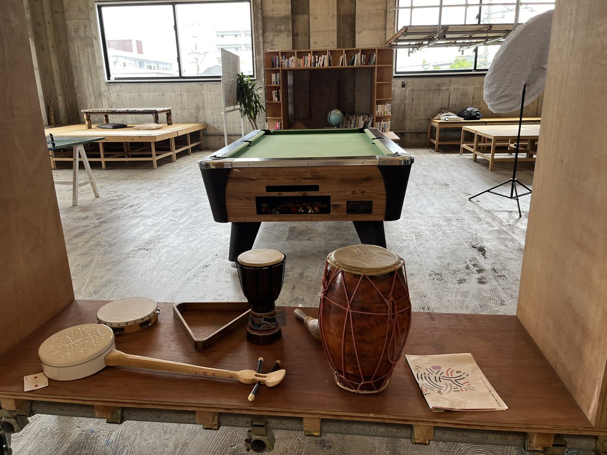 atabi864's tweet photo. 久しぶりにコミュニティーパーク「coconova(ココノバ)」に行って来ました😄
ココノバの主様も会えた(笑)😼🐸♪
本も増えてダーツに加えてビリヤードも設置されてました(^ ^)
😆📚🎱🎯🐸♪
#名護市
#coconova https://t.co/YRarAOx855