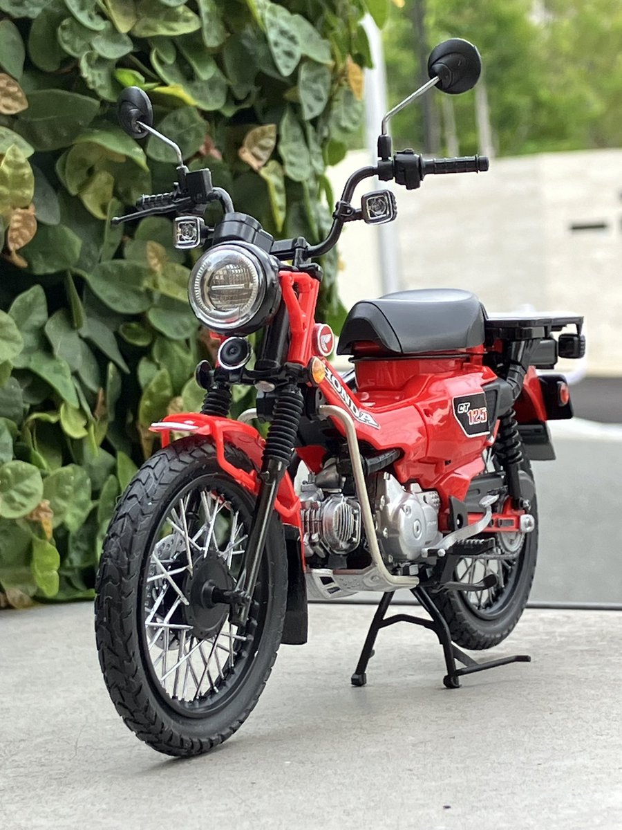 Pacoco14Pacoco's tweet photo. フジミのCT125 ハンターカブ完成したので渋谷凛ちゃんと撮影。
ボディ色以外塗装しました。
#ハンターカブ
#CT125
#渋谷凛 https://t.co/q6iSPvOF1t