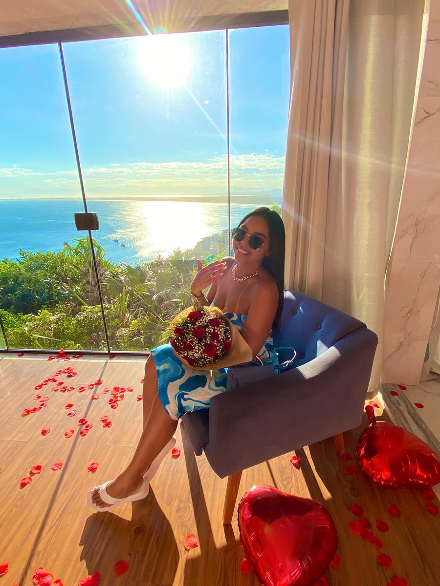 Enfim… chegou a minha vez, de entrar em um quarto cheio de PÉTALAS 🌹💍