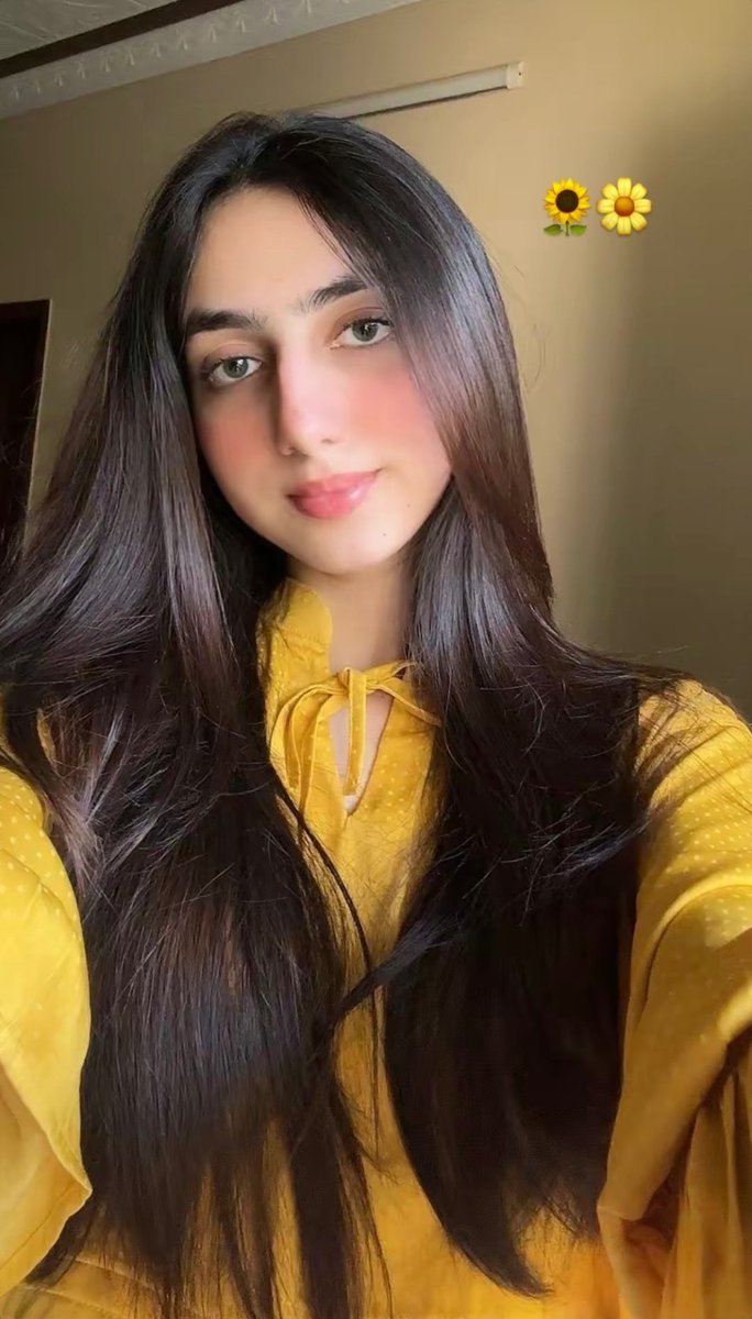 Write a caption for me 
#PlaydoitEsTuzo #viral #trendingpost