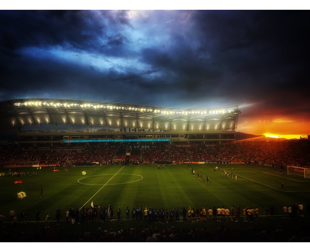 Beautiful backdrop to a blowout game! @ChaseThomason @ThomasGeboyWX @realsaltlake @MLS @WeatherNation @KUTV2News @tvheidihatch @KSL5TV @VisitSaltLake @brian_schnee @fox13 @severeweatherEU