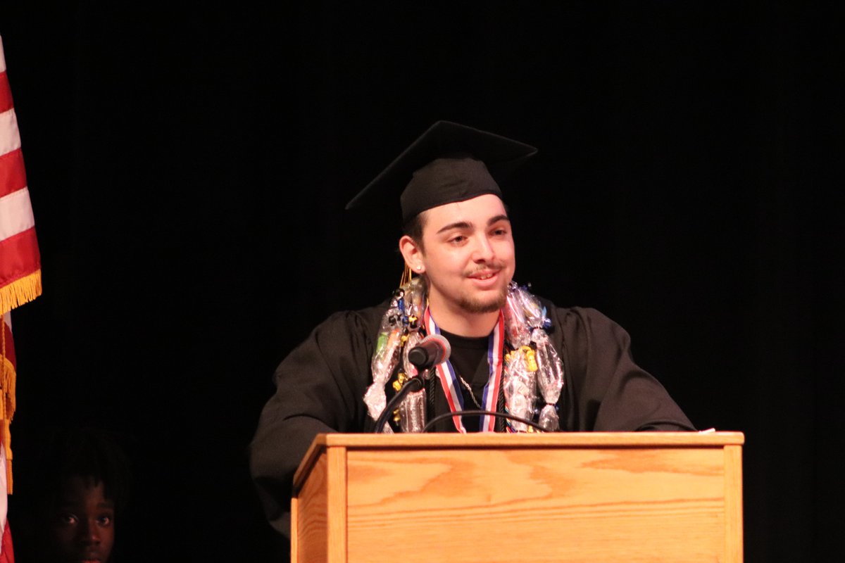 PleasantonUSD's tweet image. Congratulations to our Village High School Class of 2024! You have so much good to share with this world. We are proud of you! #PUSDedu