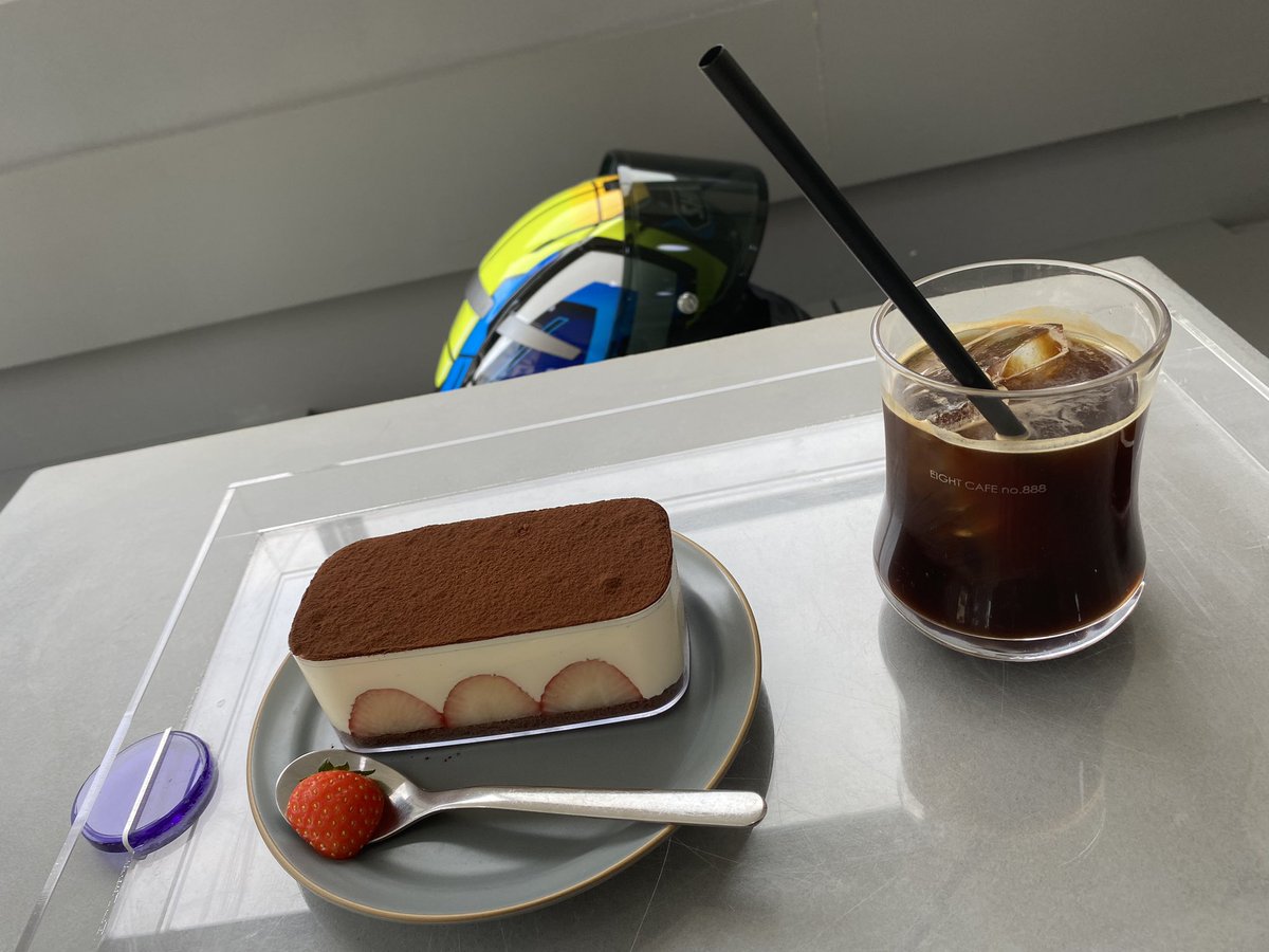 GSX250R_chiha's tweet photo. 1年ぶり🏍️
最近は妊娠中に食べられなかったものばっかり食べがち😆

#銀蔵
#カフェナンバーエイト https://t.co/eGXpNWbNKi
