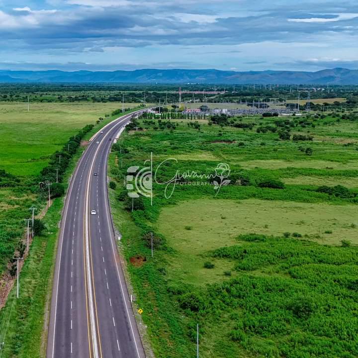 LUIS ALFONSO VASQUEZ (@lfslnvb2017) on Twitter photo No es una auto pista de ningún país de las super potencias, es la
Carretera Panamericana de #Nicaragua, por la subestación ENATREL San Benito.
#ManaguaSandinista
#4519LapatriaLaRevolución
#NicaraguaUnicaOriginal
<a href="/niquiranaff/">niquirana ferretti</a>
<a href="/miltonyani/">Milton S.</a>
<a href="/YIMGfotografia/">Yalpri Img</a> No es una auto pista de ningún país de las super potencias, es la
Carretera Panamericana de #Nicaragua, por la subestación ENATREL San Benito.
#ManaguaSandinista
#4519LapatriaLaRevolución
#NicaraguaUnicaOriginal
<a href="/niquiranaff/">niquirana ferretti</a>
<a href="/miltonyani/">Milton S.</a>
<a href="/YIMGfotografia/">Yalpri Img</a>