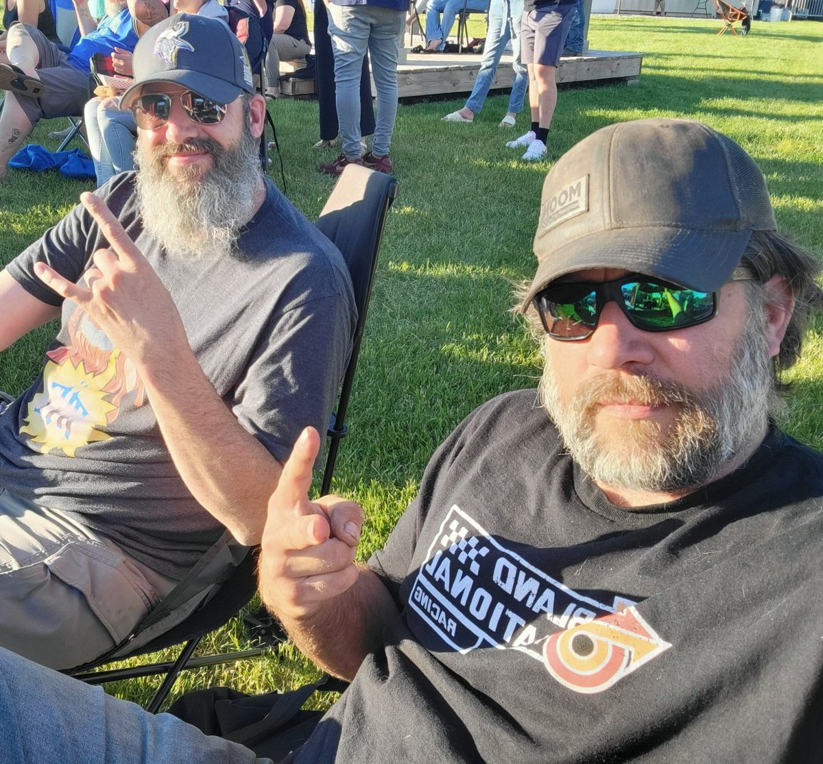 DannyRayDfromTC's tweet photo. #HawkFest @Chris_Hawkey 
Kick ass show 🤘🔥
Me and Dups rocked the F out
METAL!!!!⚡️💥⚡️💥 https://t.co/Ar8k5Sgsyu