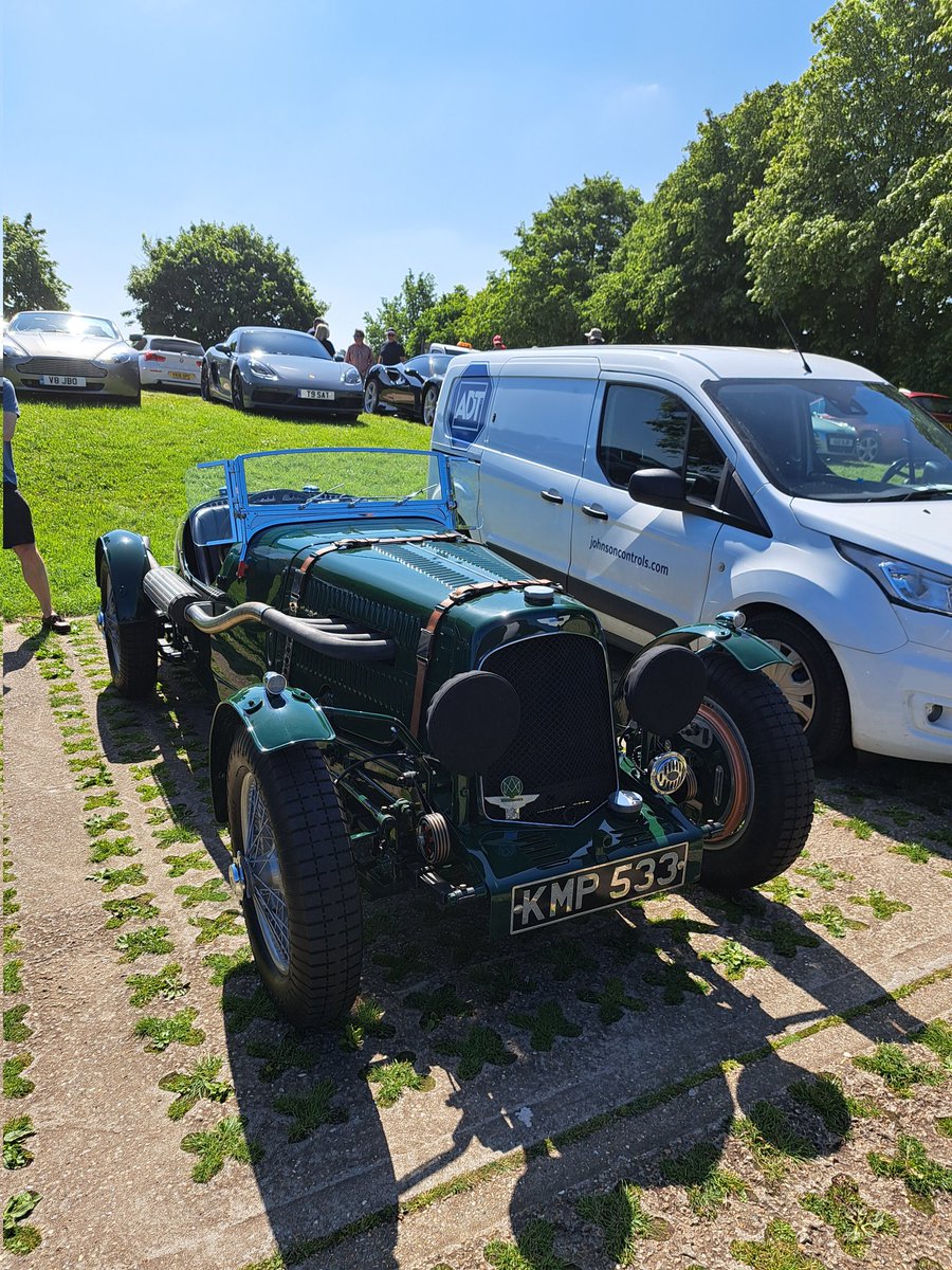 MrV12Aston's tweet photo. #denbies AMOC meet today.
Some great cars out today https://t.co/fOef1DAiMT