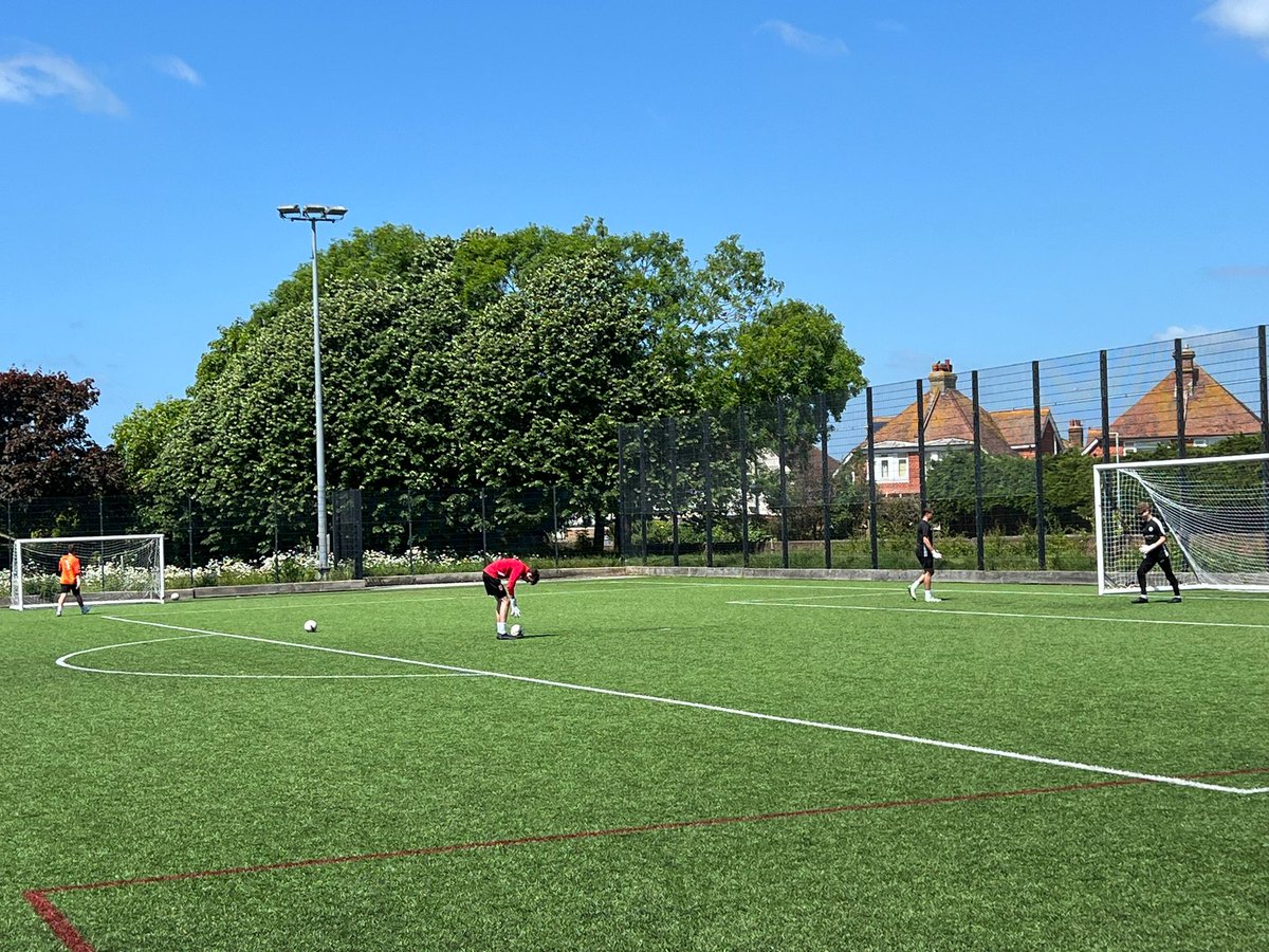 seafordtownfc's tweet photo. We're back!!!

Our second U18 trials day is underway and we've got another fantastic turn out 💪

Getting game realistic minutes in today for everyone to show what they can do 🔥

#UpTheTown https://t.co/gh12aX5wQB