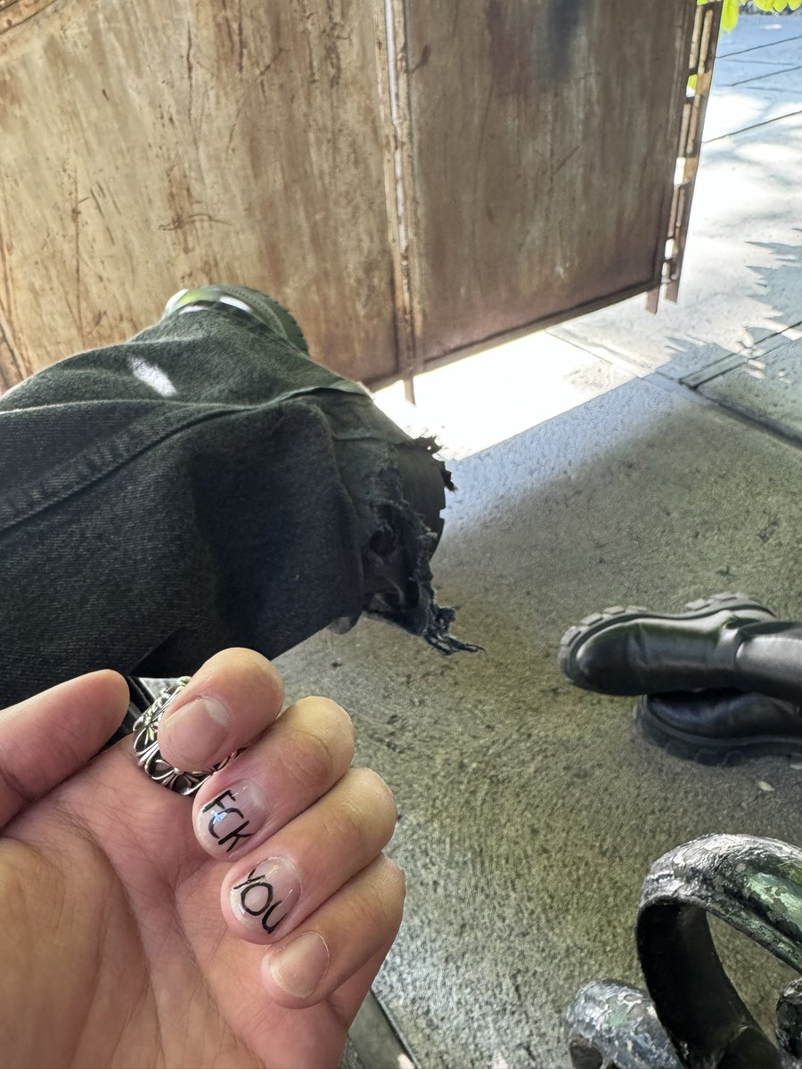 kidwowi's tweet image. 