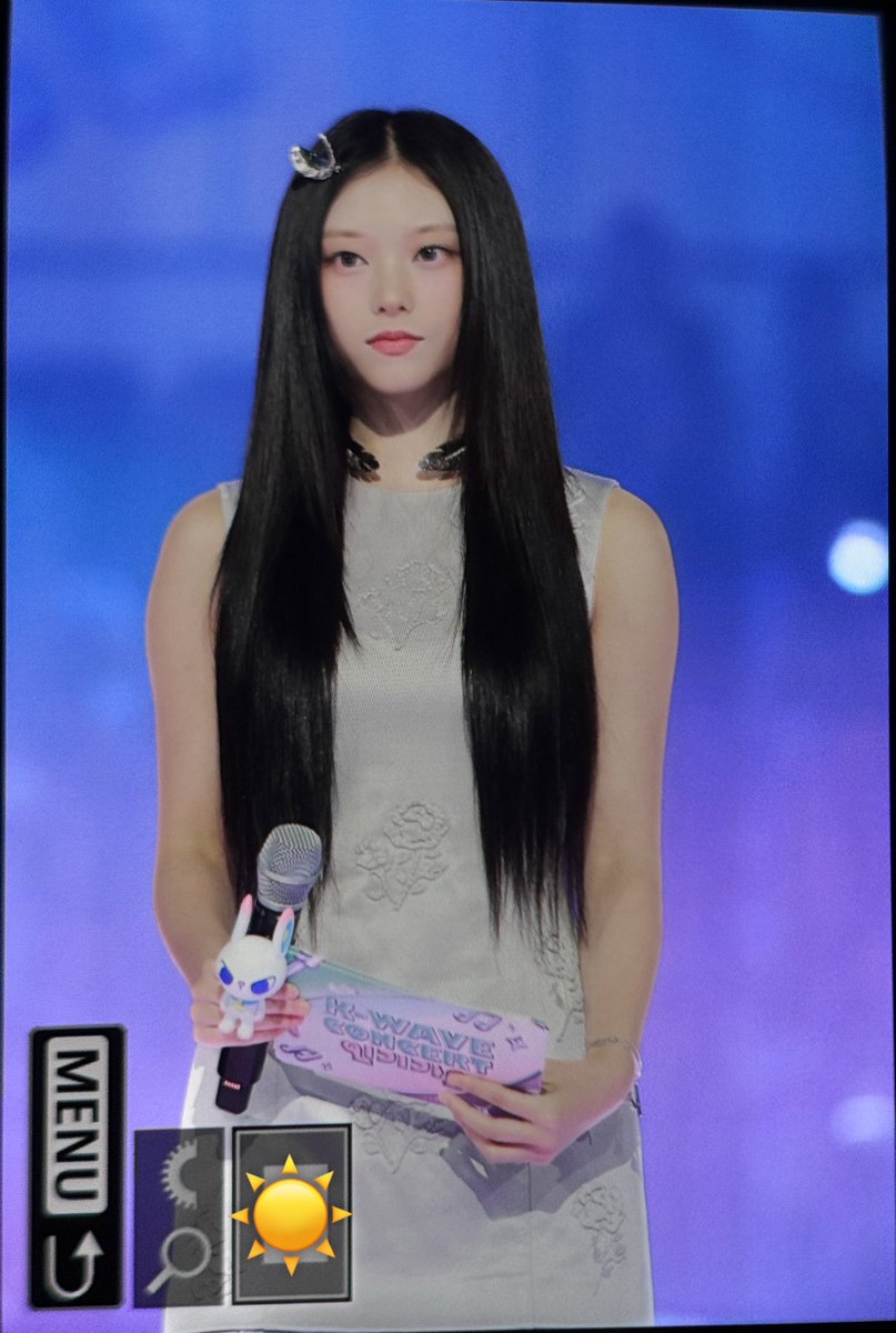 240602 K-wave 인기가요 preview

해린이가 엠씨를....😭

#뉴진스 #해린 #Newjeans #Haerin