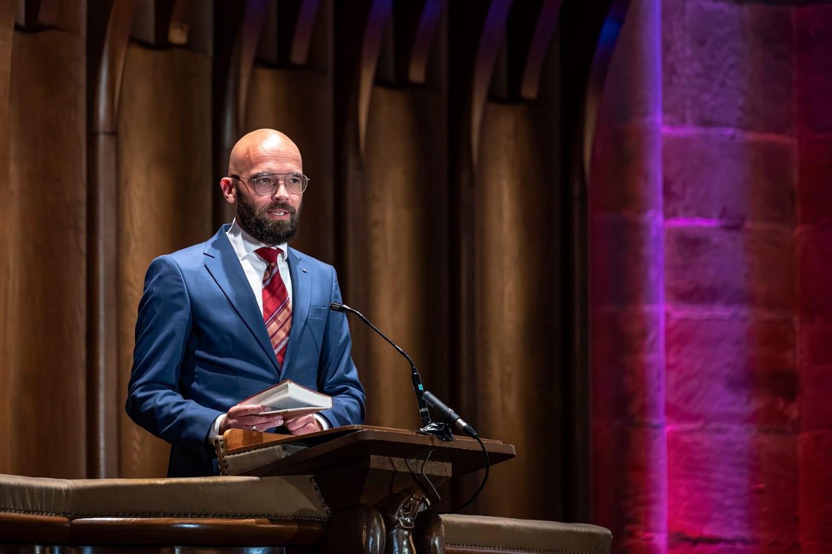 SimonVisser100's tweet photo. Afgelopen vrijdag mocht ik spreken op een prachtige locatie; de Domkerk in Utrecht. Namens @opendoorsnl sprak ik op het slotconcert van de @SGPnieuws rondom de Europese verkiezingen.

#delen #spreken #vervolgdekerk #utrecht #verkiezingen #europa #dankbaar #kerk https://t.co/PSK90uyHwh