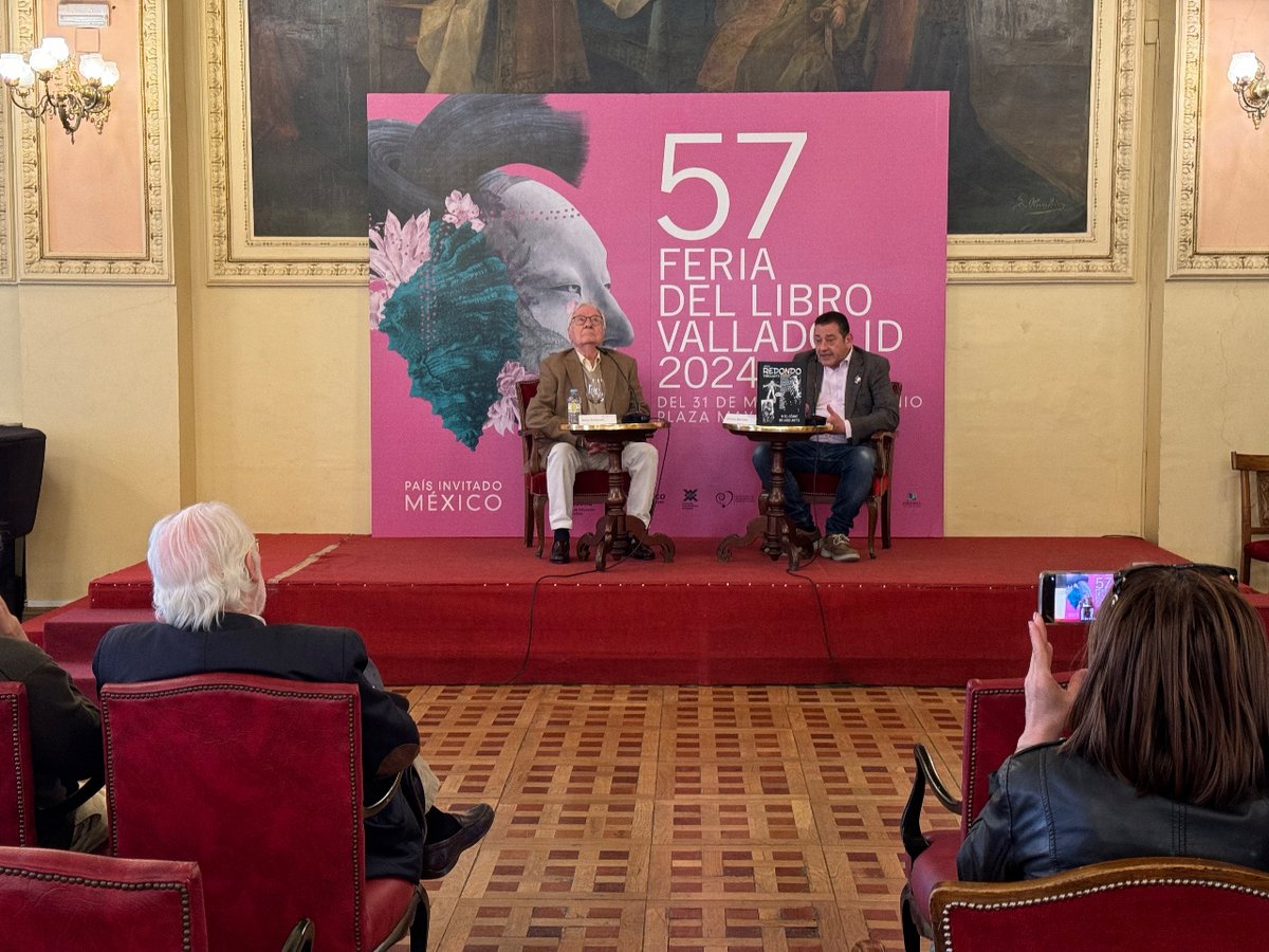 Hemos tenido el placer de presentar en <a href="/FerialibroVLL/">FeriaLibroVLL</a> el tebeo de Jesús Redondo “y el cómic se hizo arte” donde celebramos sus 70 años dibujando ✍️

Presentamos el libro junto a <a href="/asofed/">ASOFED</a> 

#ferialibrovalladolid #jesusredondo #tebeos #comic