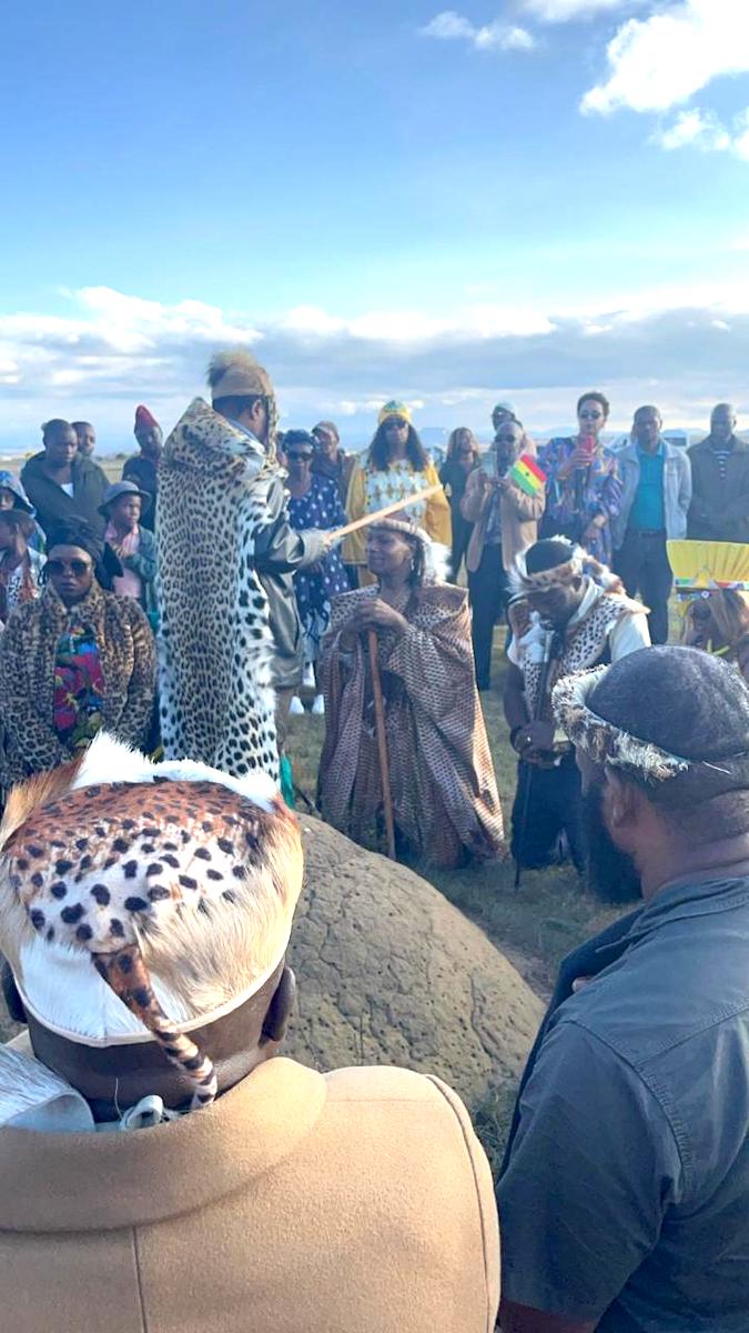 MeredithCBeal's tweet photo. Meredith Beal was crowned  Sr. Paramount Chief &amp; Global Envoy of the Bakholokoe Kingdom in  southern Africa. Born and raised in Los Angeles, CA, he is now His Royal  Highness Chief Meredith Clayton Beal. https://t.co/EXAc00ufh2