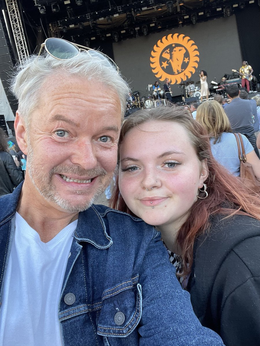 steveashton's tweet photo. The ache of you being gone grows everyday. I hope you can look down and see that daisy and i miss you so much and that we hope we are making you proud. Thank you for being our dad, you made it the most meaningful relationship of my life. i love you daddio 

- Lily https://t.co/ARwXmpsHPg