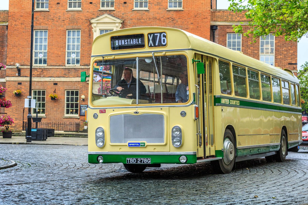 CraigStoneUK's tweet photo. #Taunton is buzzing with the charm of #vintage buses taking over the streets!
Do check em out, they fab and #freebusrides all day (with a stop at Sheppy’s cider farm)
#Somerset https://t.co/qQFQGlDpnV