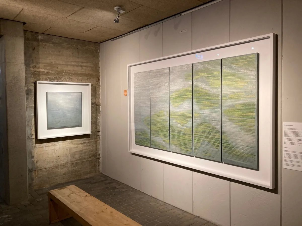 Samen sterk

Sinds 2018 hangt De Verdronkenen van Miep van Riessen in het <a href="/wnm1953/">Watersnoodmuseum</a> 
In 2023 is daar De Vermisten aan toegevoegd. Vanaf mei 2024 hangen ze bij elkaar in het tweede caisson, waar het gaat over het herdenken van de Watersnoodramp van 1953.

miepvanriessen.nl/de-verdronkene…