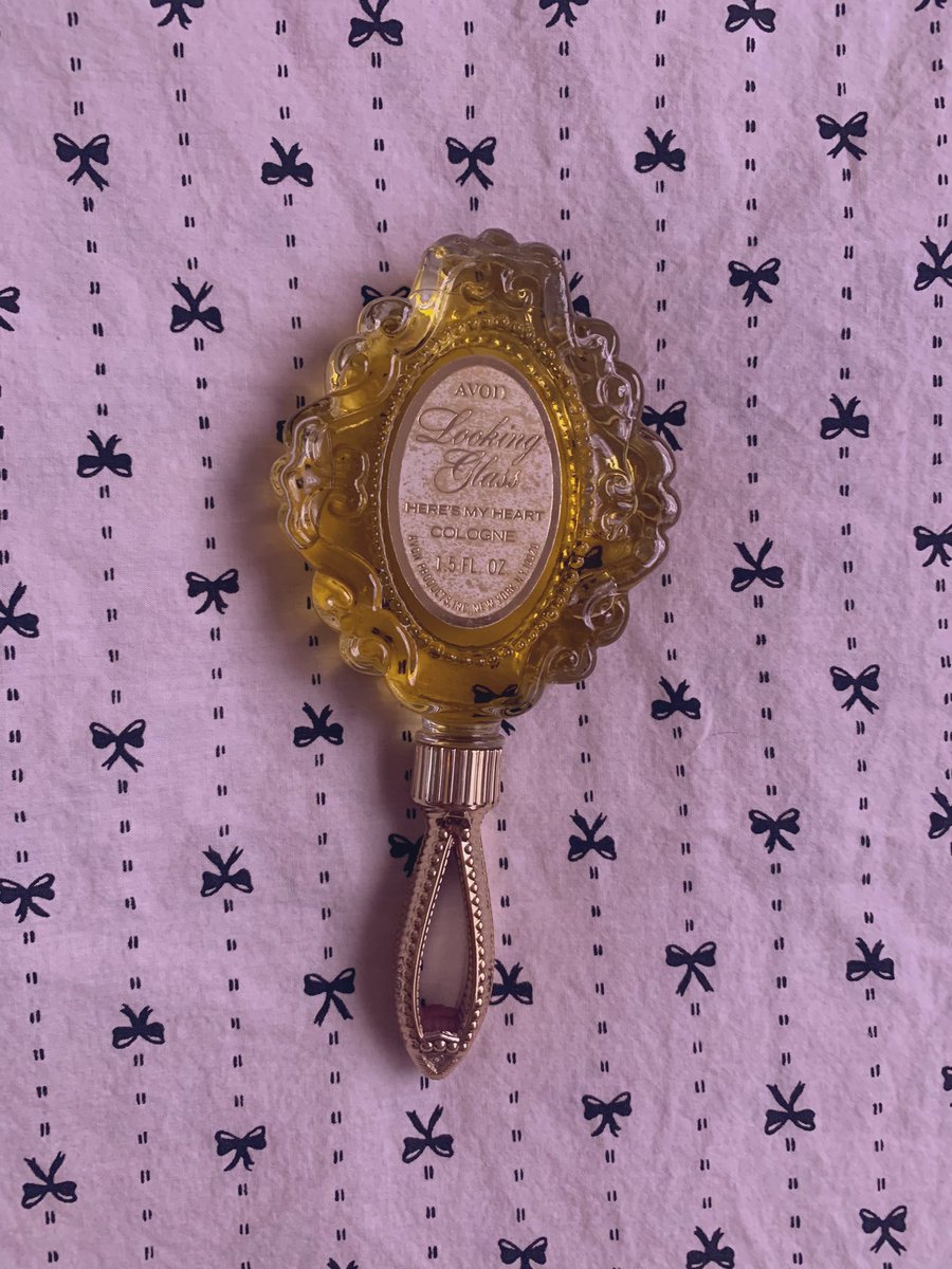DemsGemz's tweet image. ✨Online thrifting mail time! This gem came from eBay. 🏴‍☠️💎

#Onlinethrifting #eBay #Gemz #secondhand #onlineshopping #mail 
#Thrifting #mailtime #Thrifted #Avon 
#Vintage #perfume #Gem #Cologne #Happyonlinethrifting
