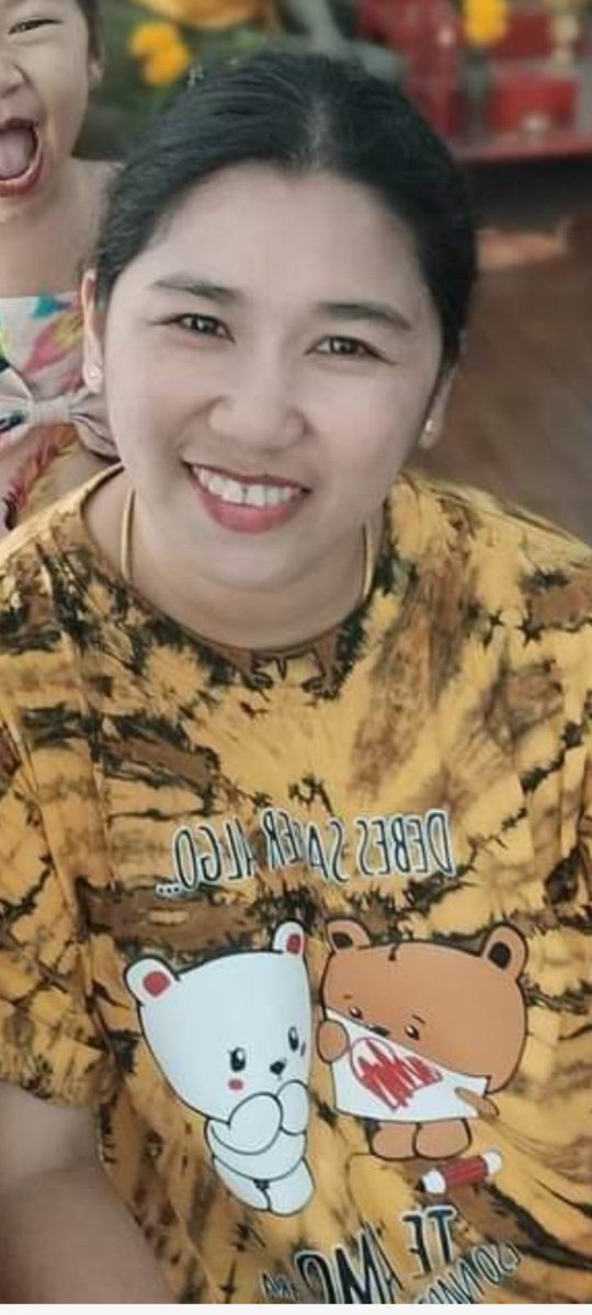 ทางบ้านฝากลงอดีตที่เคยเอาควยเสียบหีน้องอุยเด็กสาวข้างหลังด้วยวัย10-11ขวบตอนนั่นเราสถานะคือพ่ออุยคือแม่นะทีเเรกไม่คืดอะไรพอตั้งใจมองน้องอุยไม่เด่กนะหีนุนขนไร้ปากรุหีปิด...เดียวว่างจะเล่าไว้ให้อ่าน