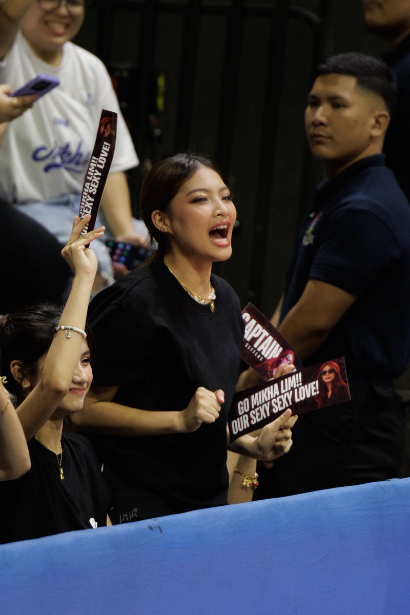 HoshiNoFilm's tweet photo. Naka OA MODE si Boss 「#BINI_COLET」🤭

MIKHA OUR BEST PLAYER

#BINIMikha_LadySetters
#BINI_Mikha @bini_mikha https://t.co/wKnB4FCpRr