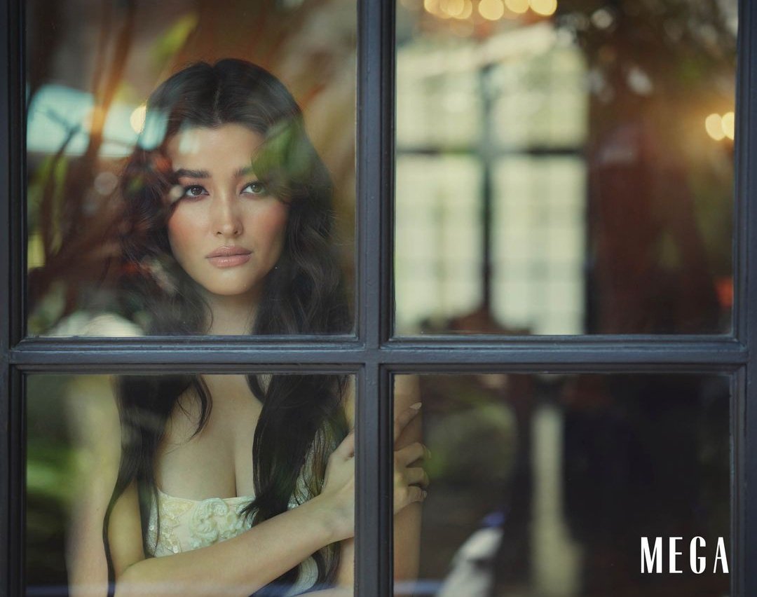 lovexpsyche's tweet photo. LIZA SOBERANO x BYS COSMETICS x MEGA Magazine 

#LizaSoberano #BYSCosmeticsPH 
📷byscosmetics_ph/megamagazine/marknicdao https://t.co/aWgJDphqVW