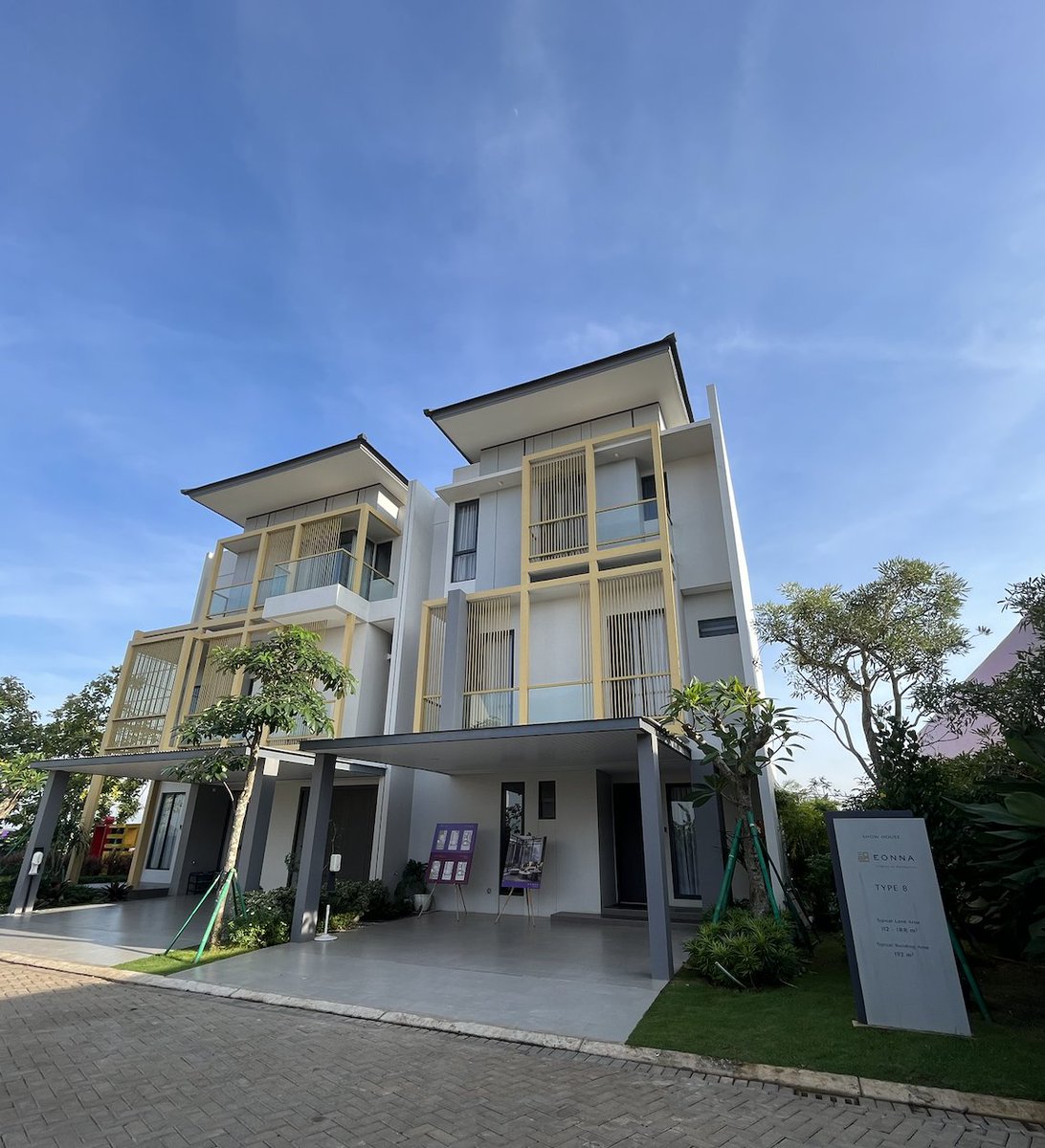 Rumah deket mall

Hei ini ada rumah nempel Mall!

Yap 3 perumahan ini antara bersebrangan dan nempel mall.

Mall mana? mall Eastvara di BSD city

Dikeroyok dengan 3 perumahan, yaitu Eonna, Terravia dan Tanakayu semuanya pengembang dari Sinarmasland.

Eonna itu nempel sebelah