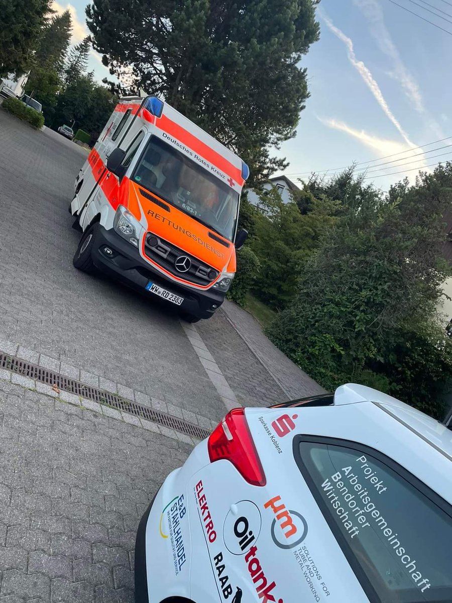 EinsatzeMyk's tweet photo. Einsatz Nr. 123/2024 für die First Responder Gruppe Bendorf
02.06.2024 um 11:13 Uhr
Fehleinsatz ( keine Indikation für den Rettungsdienst )
Einsatzort: Bendorf
Foto: Symbolbild
#wirfürbendorf #immerda #firstresponder #Rettungsdienst #Bendorf #landkreismayenkoblenz https://t.co/kuhJKYBdvV