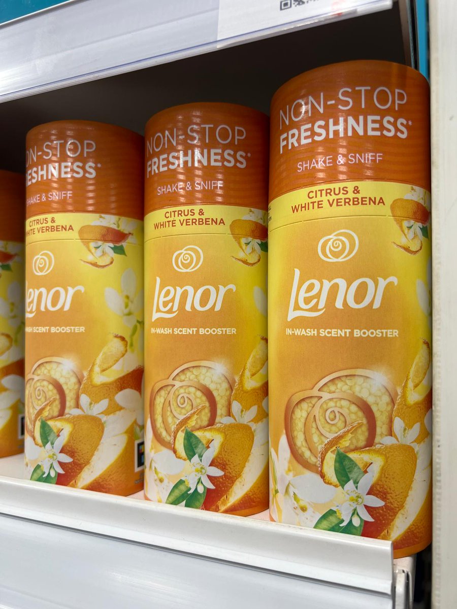 TheSpiresBarnet's tweet photo. Freshen up the laundry load with Lenor in-wash scent boosters from @saversHb  and embrace the summery scent in your home 🏡🍊

Grab yours today!

#ScentBoosters #Lenor #Laundry #Cleaning #CleaningEssentials #Spires #SpiresBarnet https://t.co/xYNJZBANY7