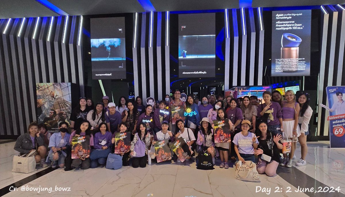 🍿🥤 #เธอฟอร์แคช #LoveYouToDebt Special Fan Screening
🎬 SF Cinema Cosmo Bazaar

ขอขอบคุณคุณเมธัส @Meathus หนึ่งในผู้เขียนบทภาพยนตร์ที่มาร่วมอำลาโบ้กับอิ๋มกับพวกเราด้วยนะคะ (ต้องขออภัยด้วยค่ะ ทางเราไม่ได้สังเกตเห็นในรายชื่อผู้เข้าร่วมก่อนหน้านี้เลยค่ะ😅)
Thanks to Mr. @Meathus