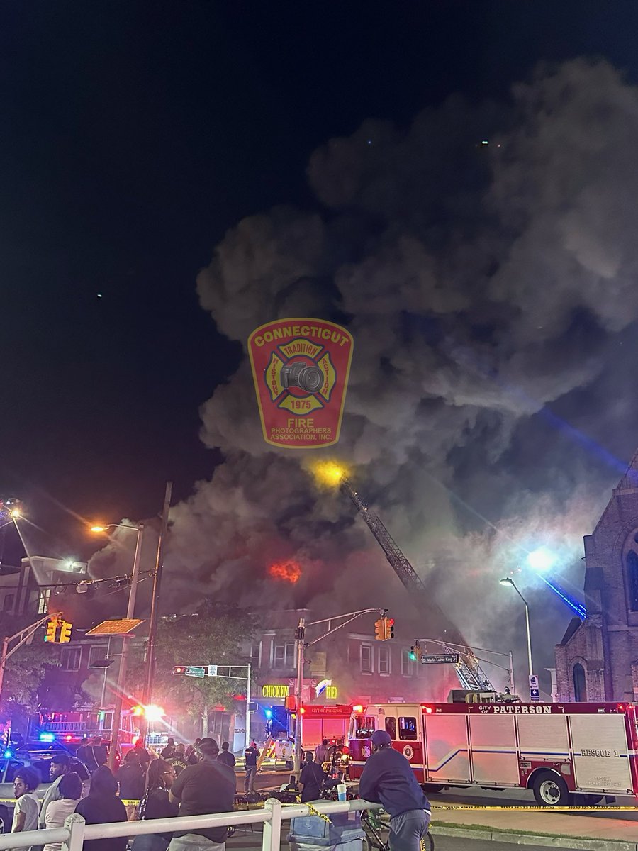 ctfirephoto's tweet photo. HAPPENING NOW: CFPA New York City member Chris Clarke @FirstDuePhotog is on scene of a multiple alarm in Paterson, New Jersey. #paterson #patersonfire @PatersonFire https://t.co/cqSrCKd5sY