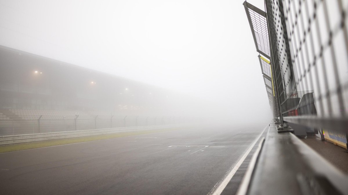 Information aus der Rennleitung: Wegen des immer noch herrschenden Nebels ist keine definitive Startzeit absehbar. Nächstes Update um 9:00 Uhr.

#SchererSportPHX #SchererSport #SchererGruppe #24hNBR #Nürburgring #Nordschleife #Greenhell #Racing #Motorsport