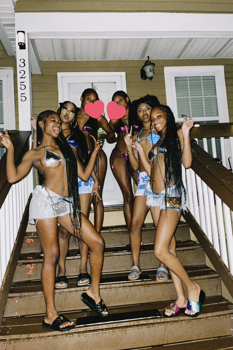 taylorjasmine00's tweet photo. #FREAKNIKPoolParty
#SummerHasStarted! https://t.co/wQKhogskTn