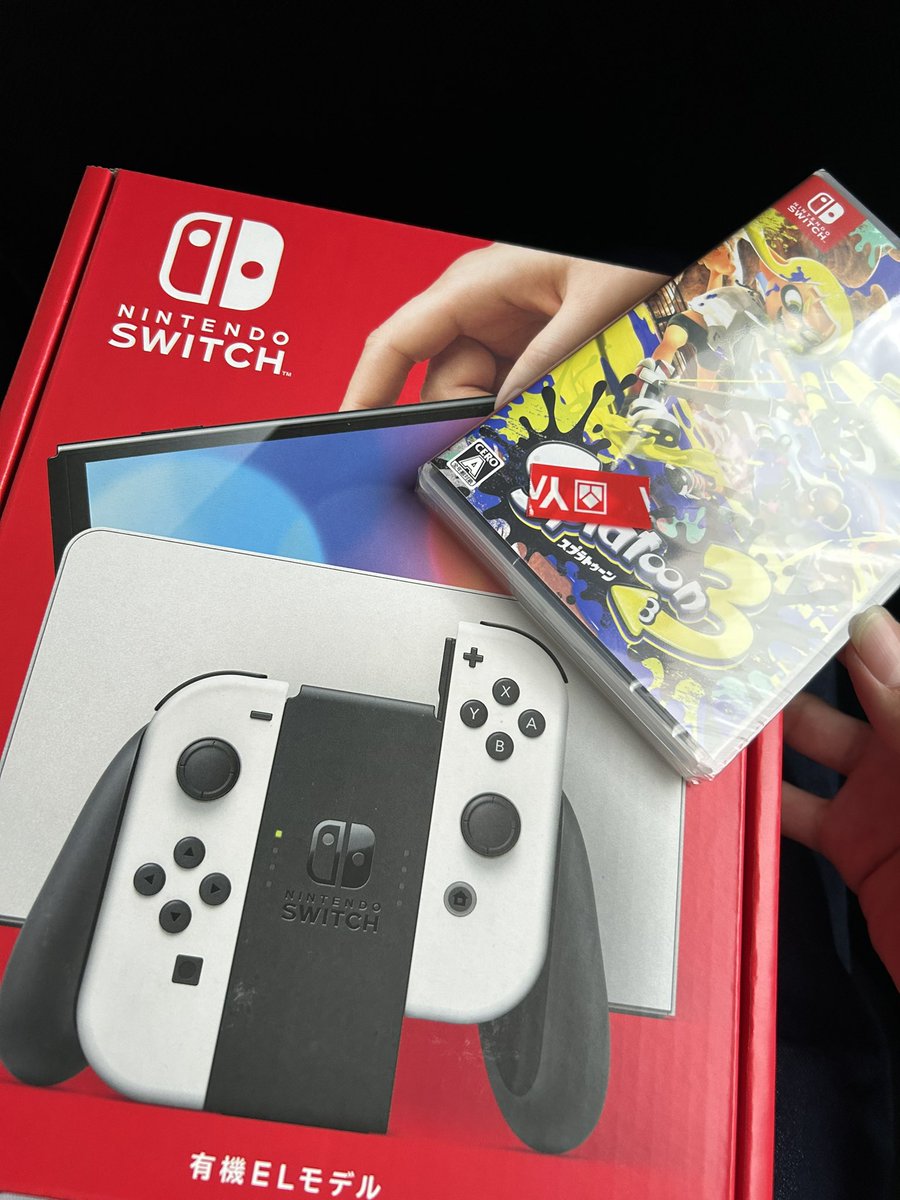 kaboking2525's tweet photo. 新しくSwitch買ったぞ！！！これでやっとスプラできるᔦꙬᔨ🔫🎨 https://t.co/rNClShhww4