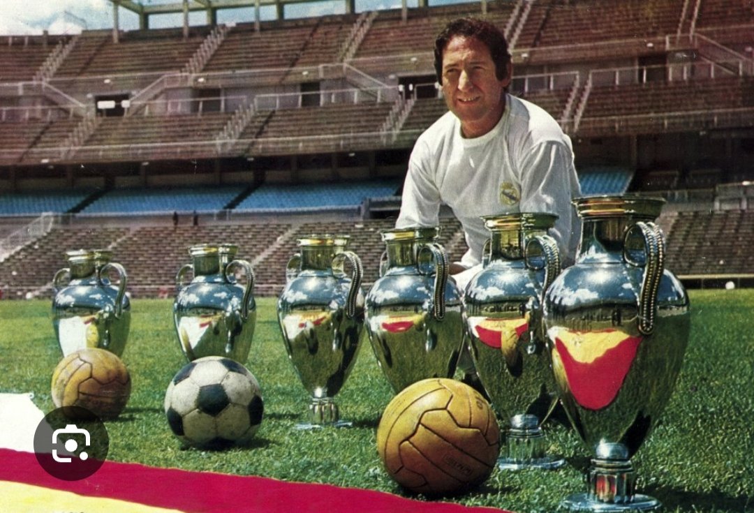 HZ_Hackenbush's tweet photo. 6 copas de europa en 10 años (11 temp), sólo lo había logrado un equipo en toda la historia. El propio @realmadrid . 1956-66, 2014-2024. Historia que tú hiciste, historia por hacer.  #HalaMadrid #Supremacia https://t.co/peCQSuyy8k