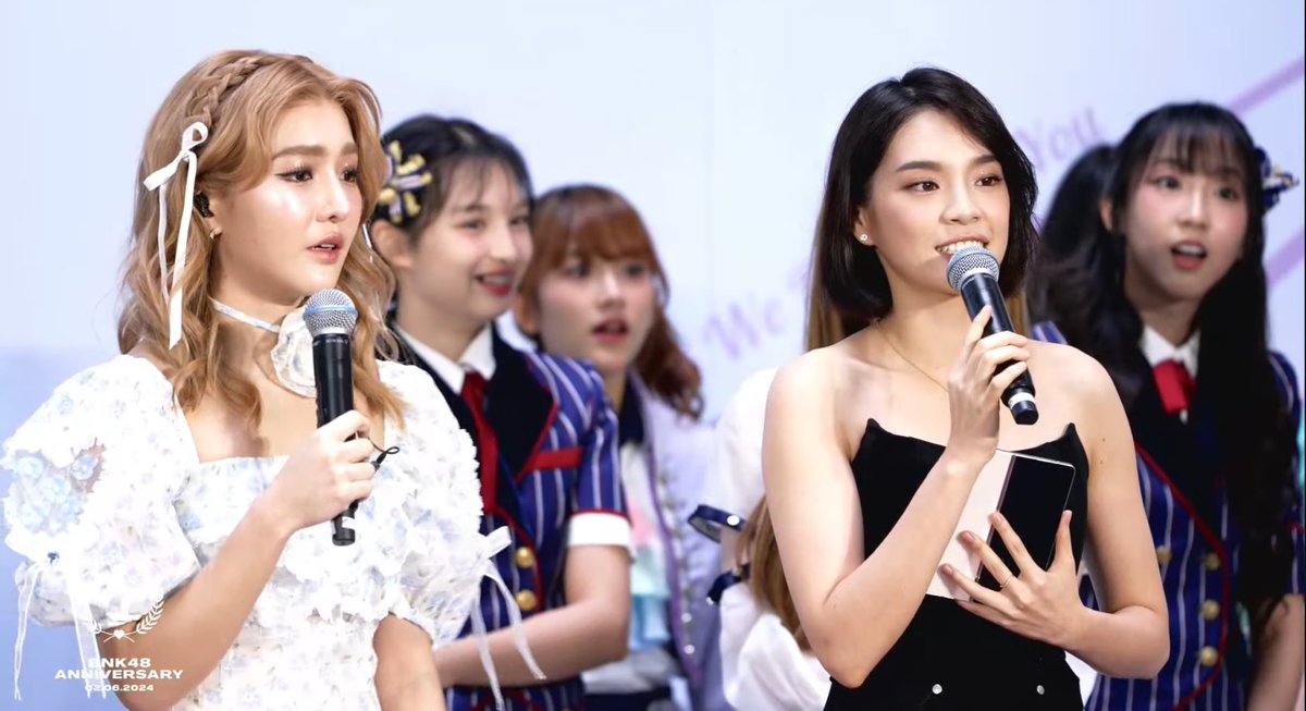 PapaonIvy's tweet photo. คิดถึงพิเฌอกับจอนอบนเวทีมากกกก🥹🐈🦄
#CherprangAreekul
#JennisOprasert
#BNK487thAnniversary https://t.co/XVsEro2ea4