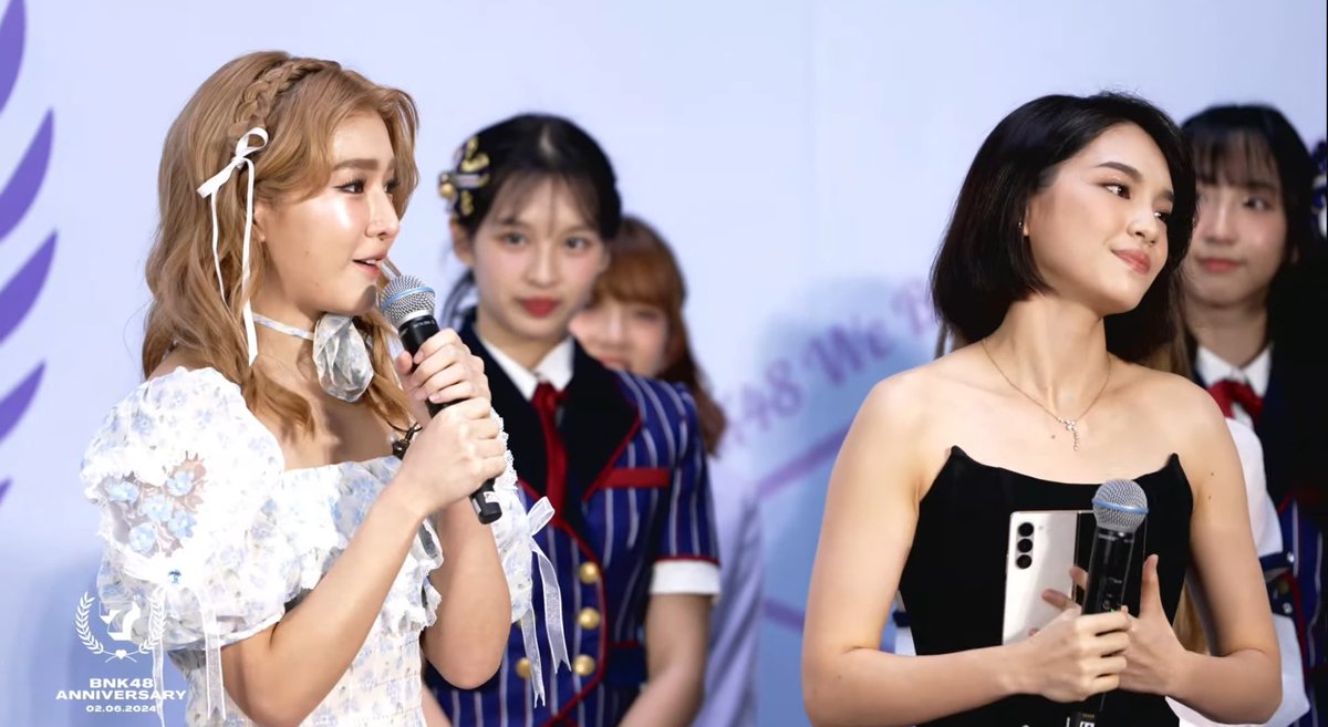 PapaonIvy's tweet photo. คิดถึงพิเฌอกับจอนอบนเวทีมากกกก🥹🐈🦄
#CherprangAreekul
#JennisOprasert
#BNK487thAnniversary https://t.co/XVsEro2ea4