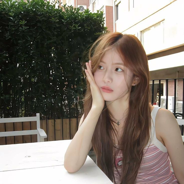nothciing's tweet photo. ba mau nanya ini ulzzang dibuat layout aman ngga? #zonauang https://t.co/YdnhGBMUWg
