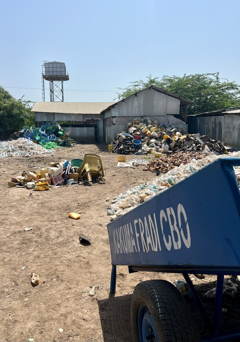 MiaSeppo's tweet photo. @DrJohnErus @mitotsukamoto Refugee entrepreneurs face hurdles most micro entrepreneurs do: access to finance &amp; markets + unique challenges as refugees. Impressive innovation and resilience in Kakuma refugee camp for example  on waste collection, recycling and innovative products of waste @KNCCITurkana https://t.co/AAwHUAsqAB