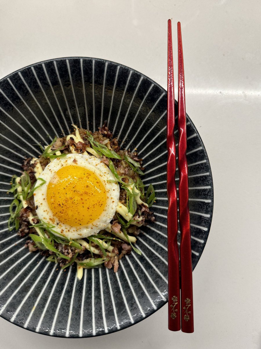 cravekingnyc's tweet photo. Family Meal Leftovers = Duck Fried Rice
#ChefDinner https://t.co/YgXHOZDYJc