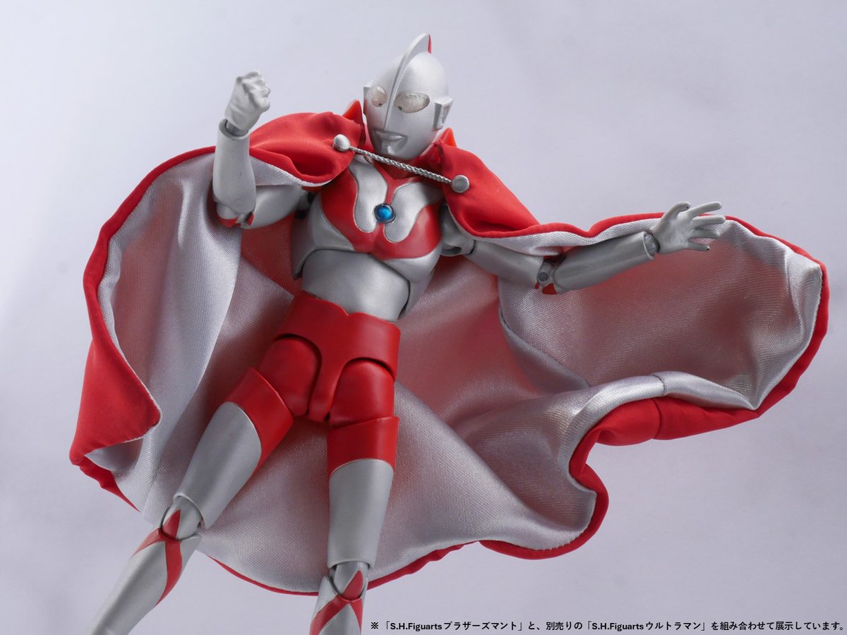 魂ストア にて 「S.H.Figuarts ブラザーズマント」を展示中✨ 別売りの 