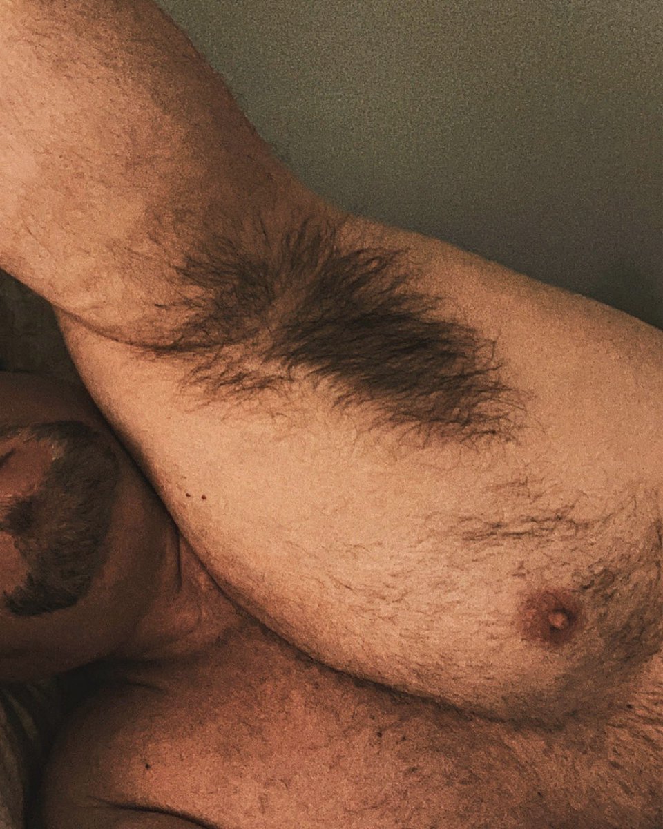 Hairy Happy Armpit tweet media